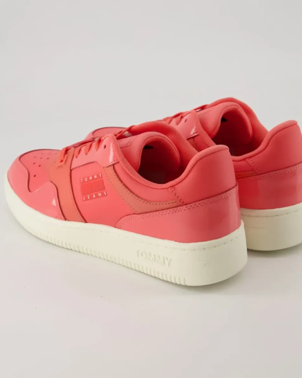 TJW Retro Sneaker in Pink