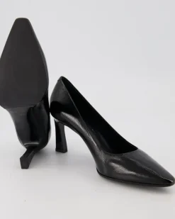 T02 Pumps in Schwarz