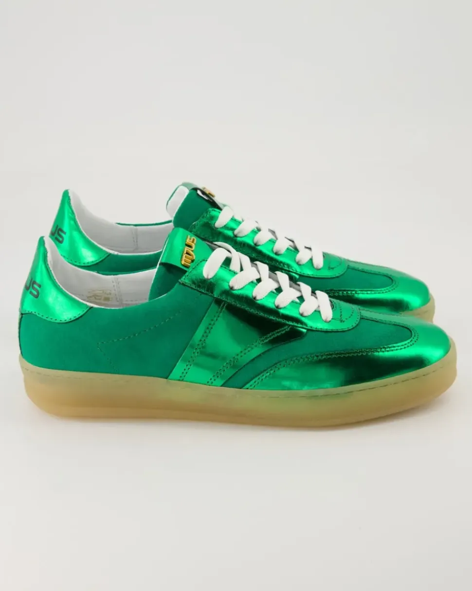 T94109-301 Sneaker in Grün