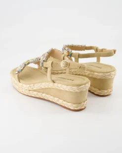 1004 Wedges in Beige