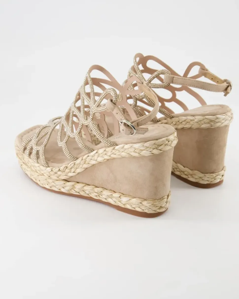 986 Wedges in Beige