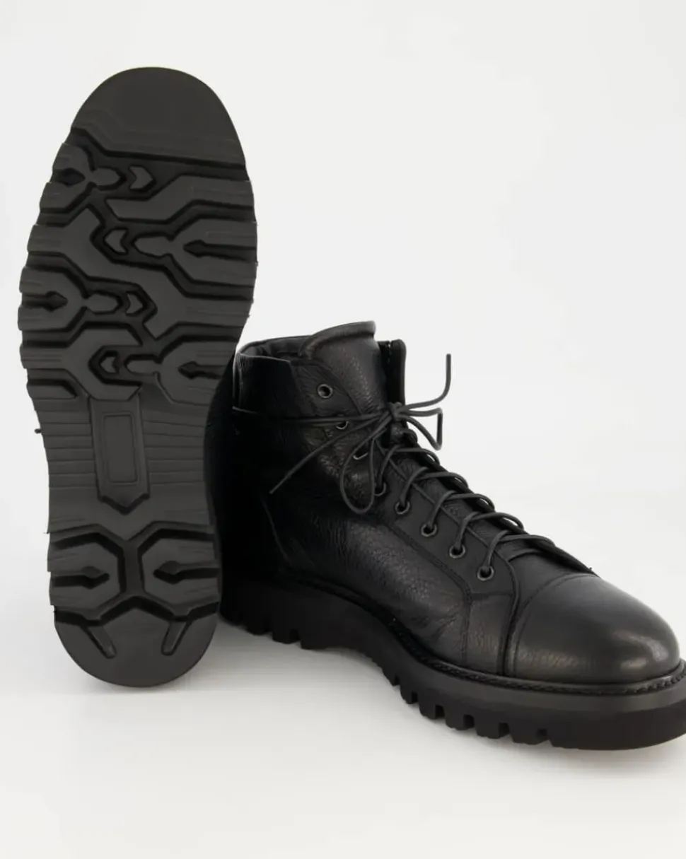 0672001 Winterstiefel in Schwarz