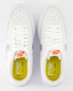 W Nike Court Vison Alta Sneaker