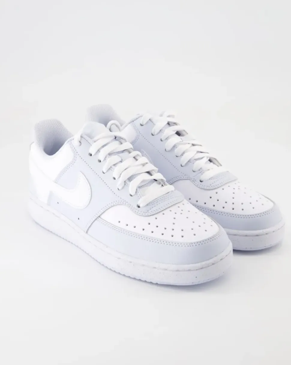 W Nike Court Vison Lo Sneaker in Grau