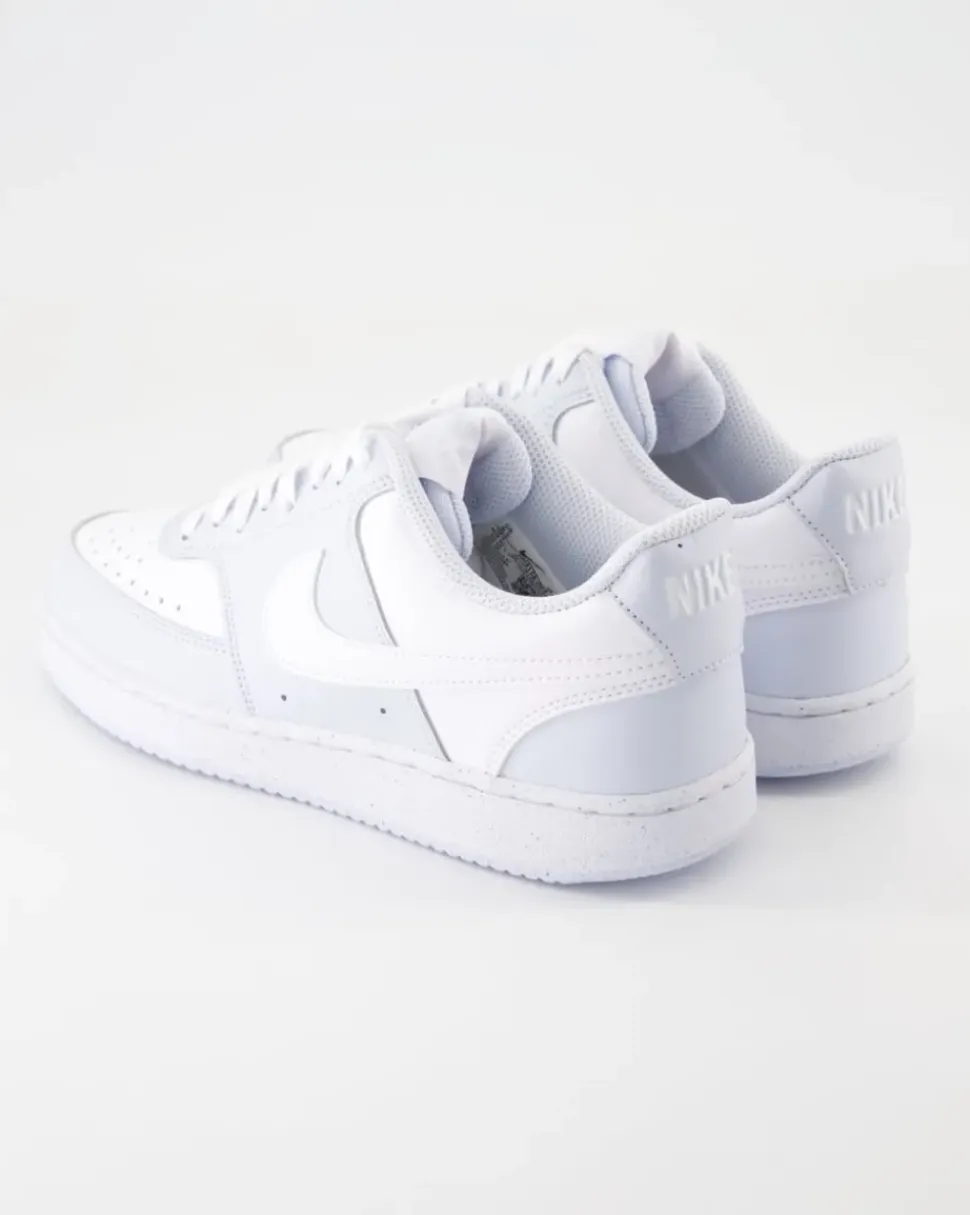 W Nike Court Vison Lo Sneaker in Grau